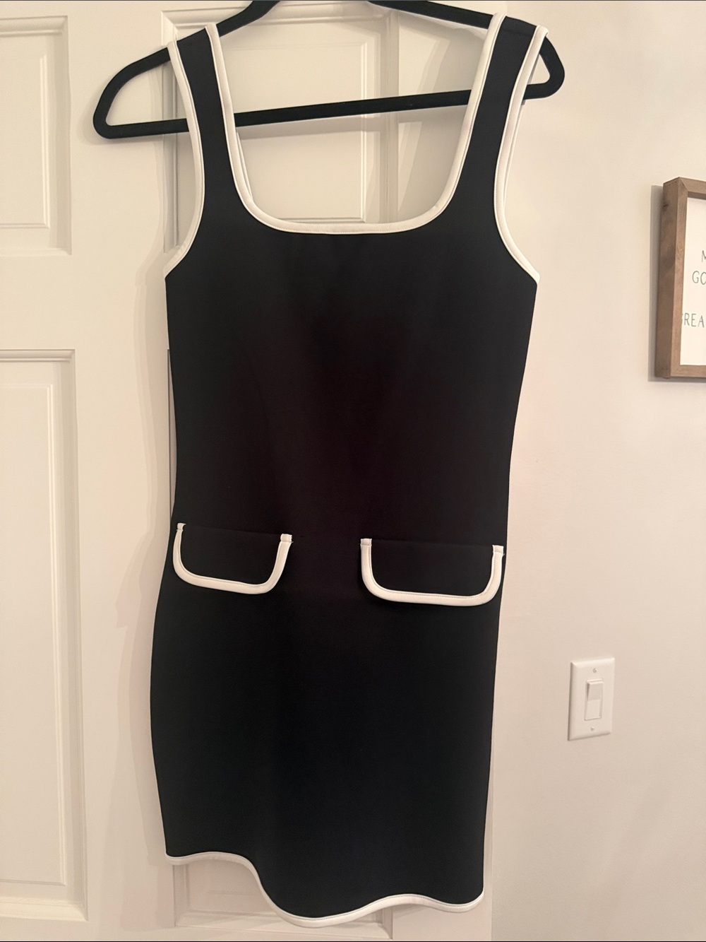 Black & White Contrast Pocket Sheath Dress